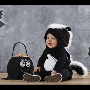 Pottery Barn Kids Skunk Costume 0-6 months